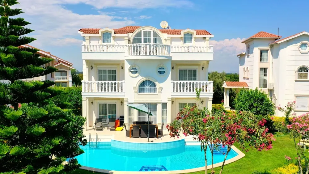 Deluxe Villa