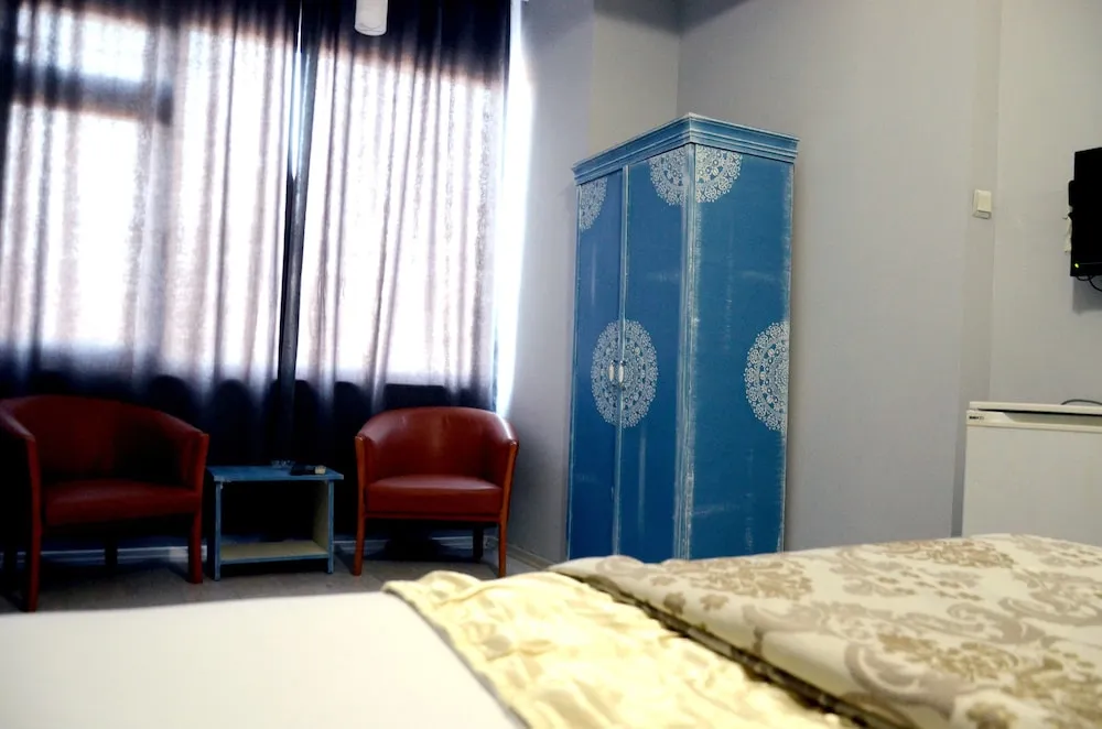 Standard Tek Büyük veya İki Ayrı Yataklı Oda