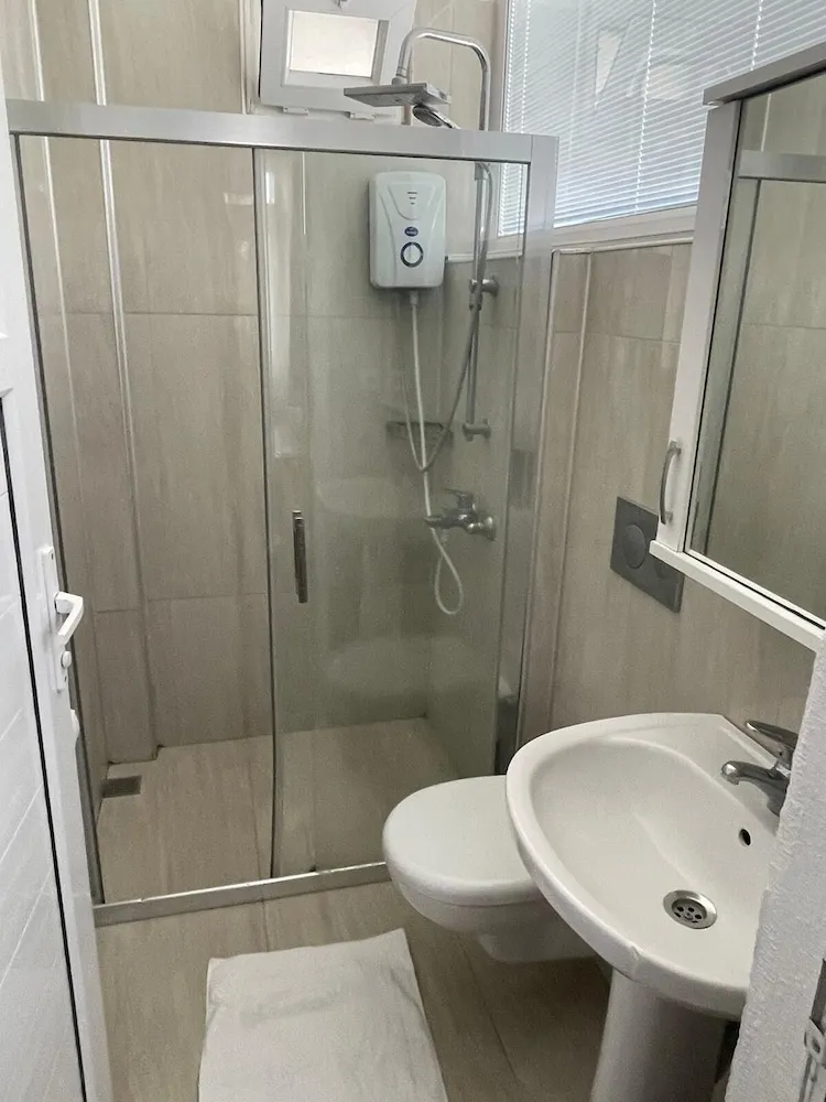 Standard Stüdyo, Sigara İçilmez, Bahçe Manzaralı
