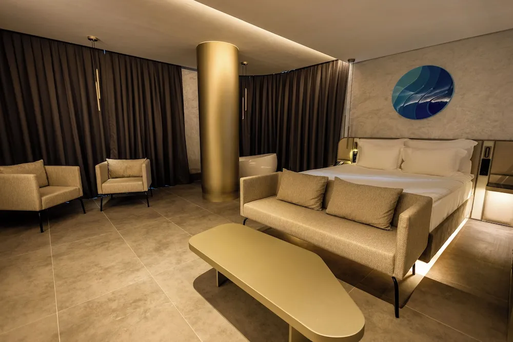 Honeymoon Oda, 1 En Büyük (King) Boy Yatak, Kısmi Deniz Manzaralı
