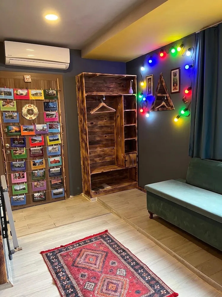 Çatı Katı Süiti (Penthouse)