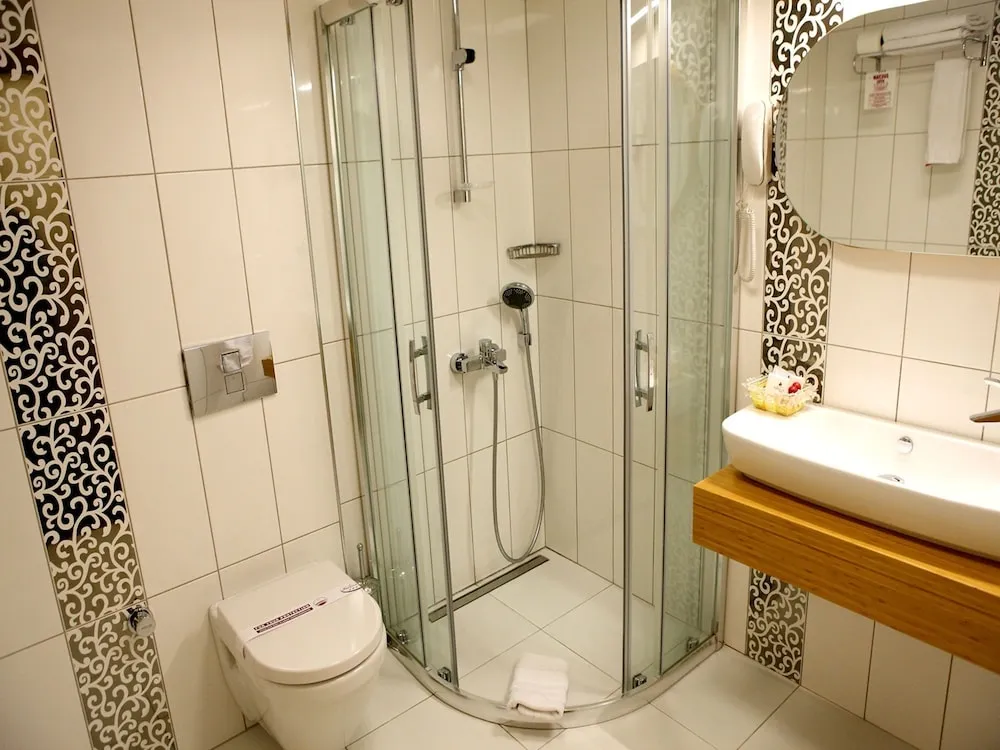 Deluxe Büyük Yataklı Tek Kişilik Oda
