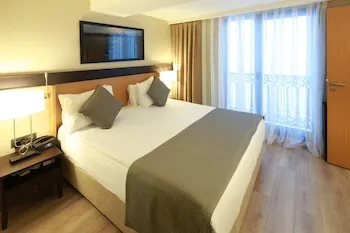 Port Bosphorus Hotel