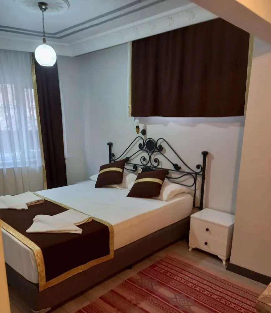 Economy Tek Büyük Yataklı Oda, Özel Banyo, Zemin Kat
