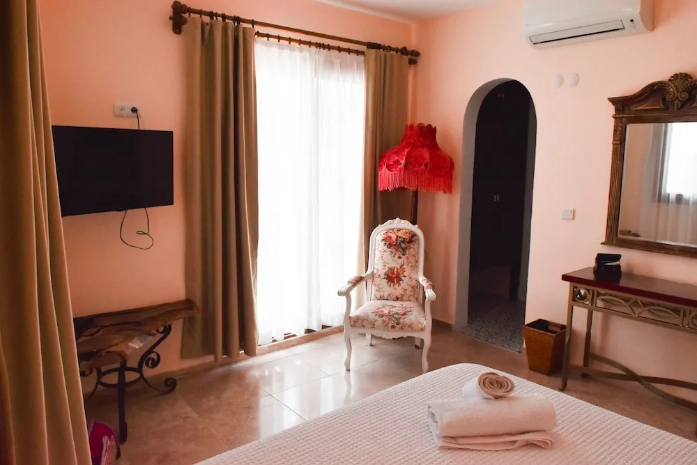 Standard Apart Daire, 1 Yatak Odası, Balkon, Kısmi Deniz Manzaralı