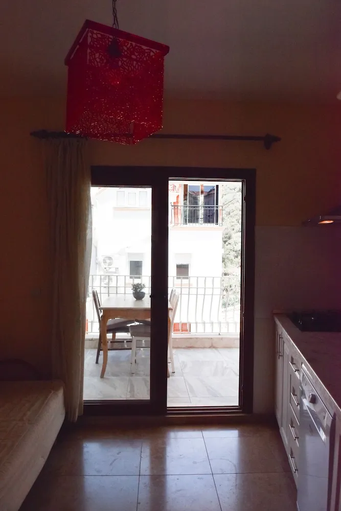 Standard Apart Daire, 1 Yatak Odası, Balkon, Kısmi Deniz Manzaralı