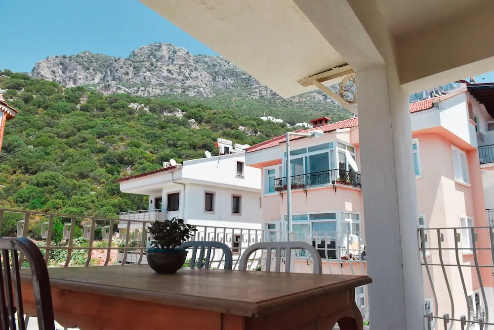 Standard Apart Daire, 1 Yatak Odası, Balkon, Kısmi Deniz Manzaralı