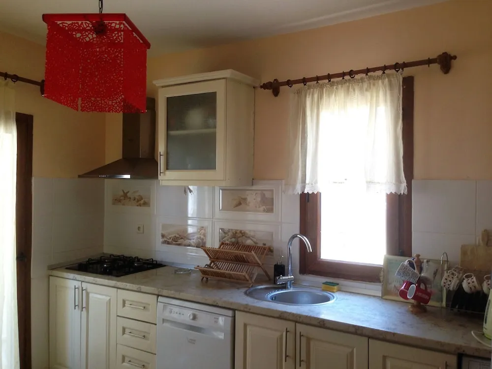 Standard Apart Daire, 1 Yatak Odası, Balkon, Kısmi Deniz Manzaralı