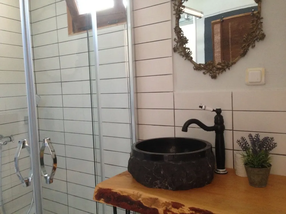 Çatı Katı (Loft), 1 Yatak Odası, Kısmi Deniz Manzaralı