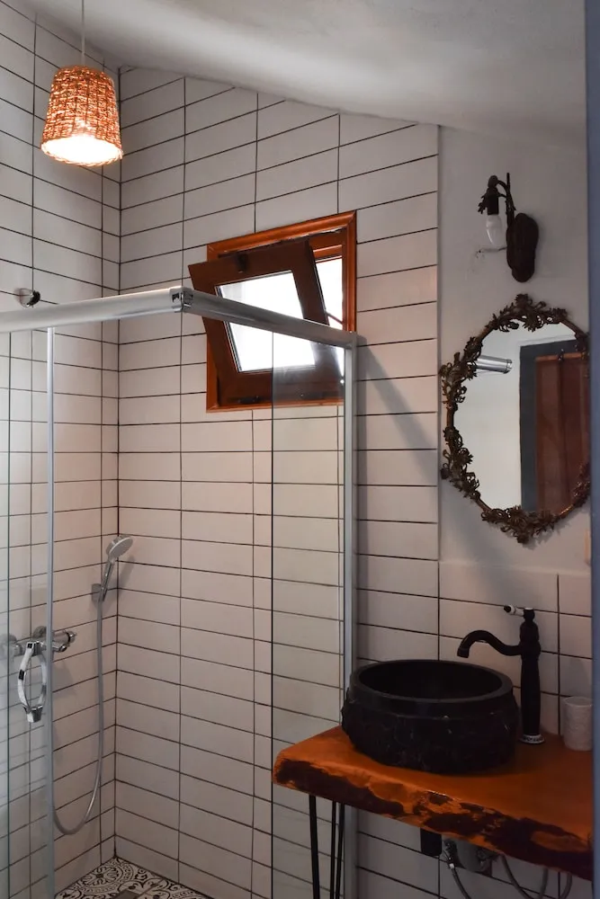 Çatı Katı (Loft), 1 Yatak Odası, Kısmi Deniz Manzaralı