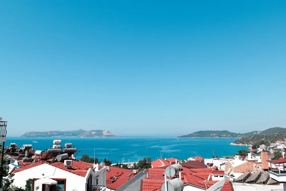 Design Tek Büyük Yataklı Oda, Deniz Manzaralı