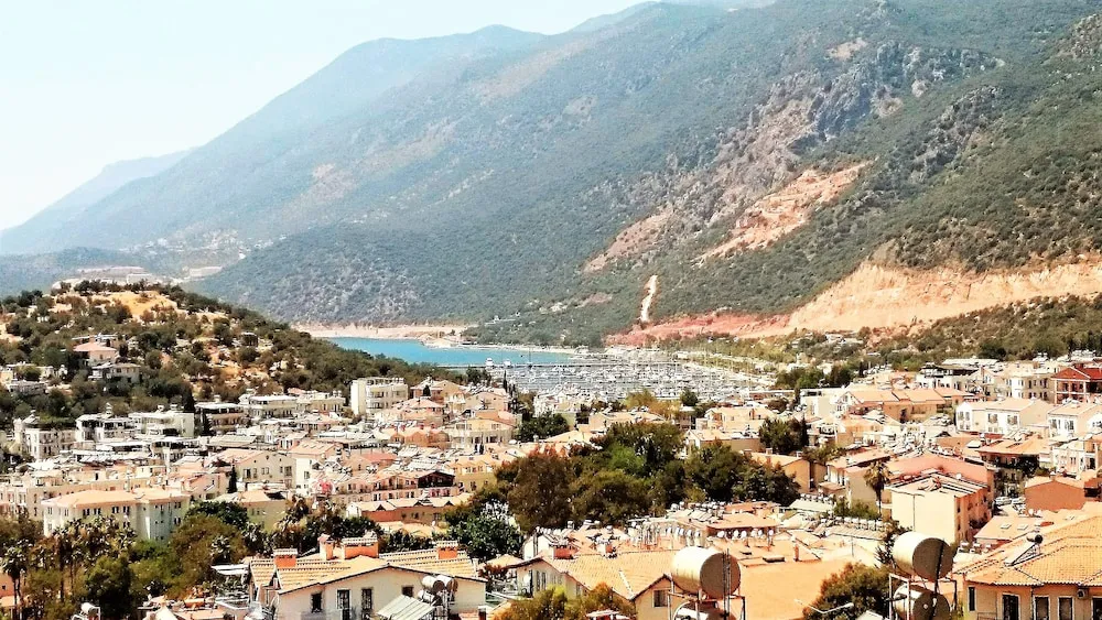 Design Tek Büyük Yataklı Oda, Deniz Manzaralı