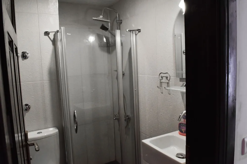 Standard Üç Kişilik Oda, Balkon