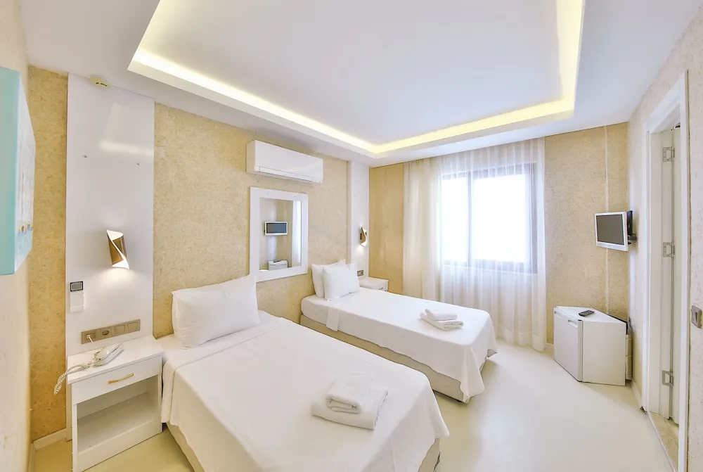 Economy İki Ayrı Yataklı Oda (No Balcony, No View, Facing Wall)