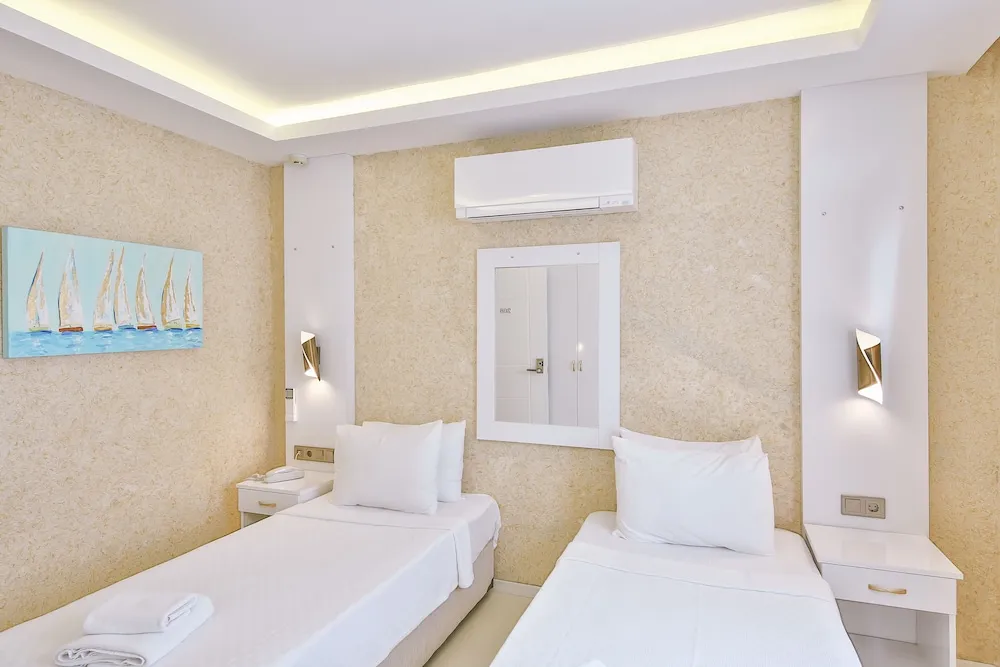 Economy İki Ayrı Yataklı Oda (No Balcony, No View, Facing Wall)