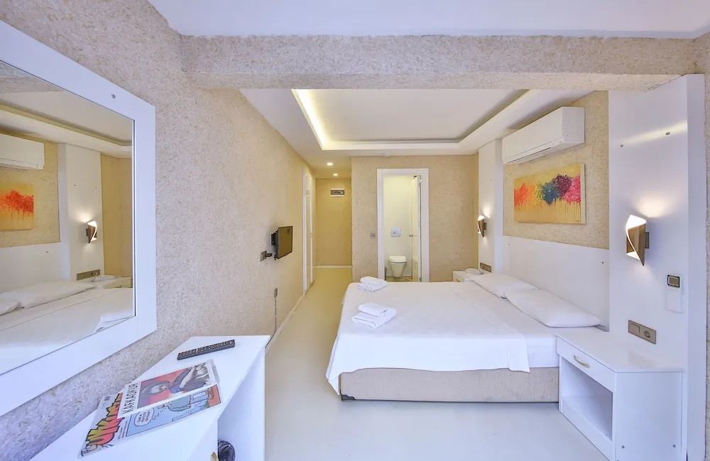 Tek Büyük Yataklı Oda, Balkon