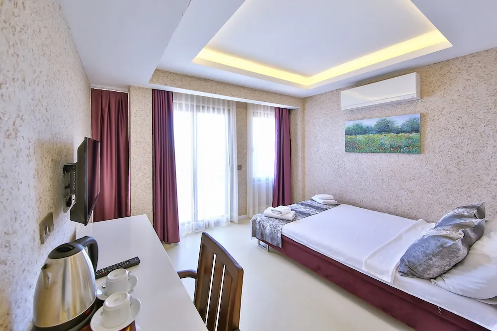 Family Oda, Balkon, Deniz Manzaralı