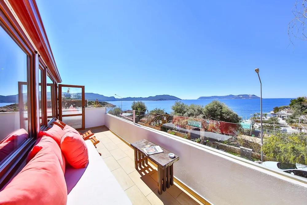 Superior Oda, Teras, Deniz Manzaralı