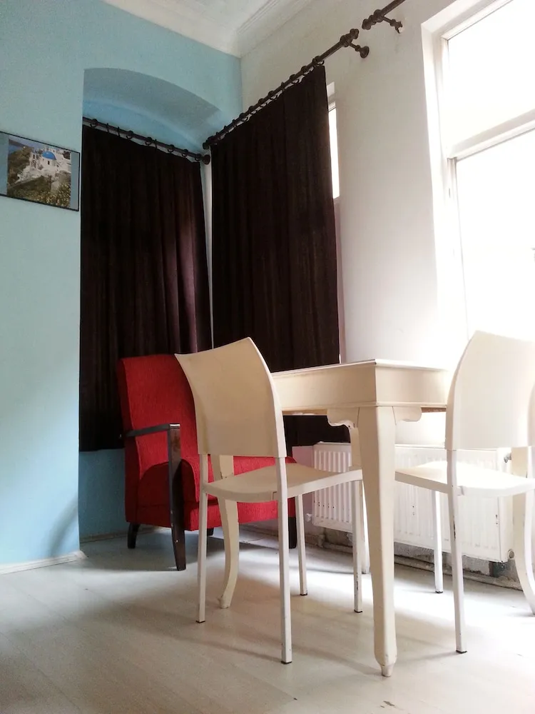 Oda, 1 Çift Kişilik Yatak