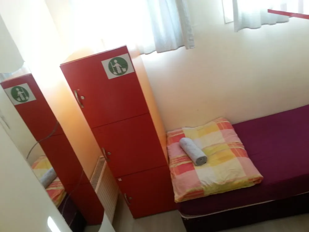 Basic Tek Kişilik Oda, Ortak Banyo (1 Single Bed)