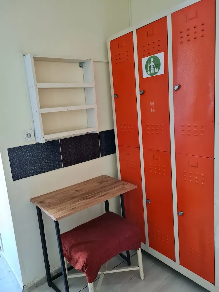 Paylasimli Oda, Sadece Bayanlar icin, Paylasimli Banyolu, Maksimum 3 Kisi