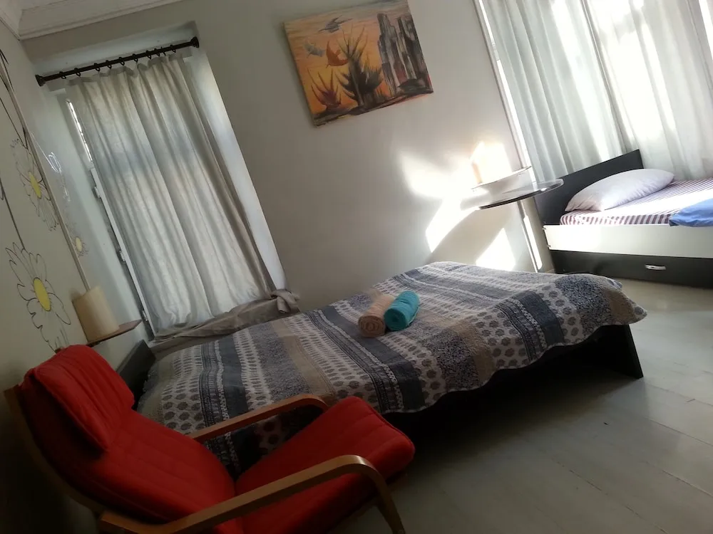 Üç Kişilik Oda