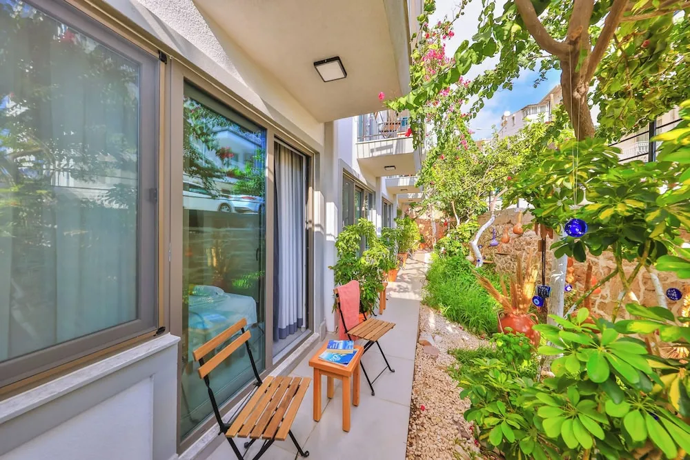 Economy Bahçe Oda 3 Kişilik