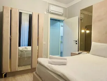 Cantrmen Suite