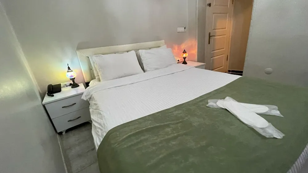 Business Dört Kişilik Oda