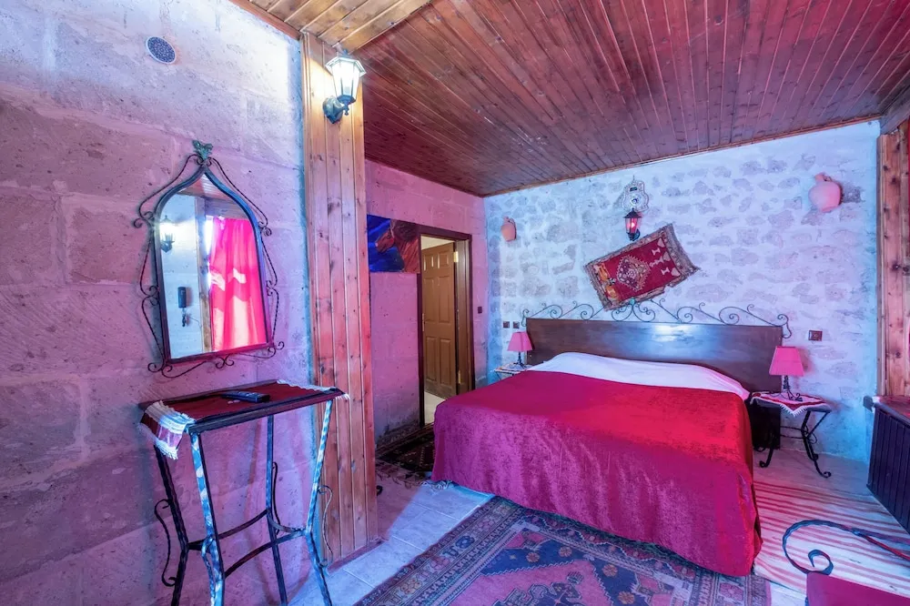 Traditional Tek Büyük veya İki Ayrı Yataklı Oda, Vadi Manzaralı