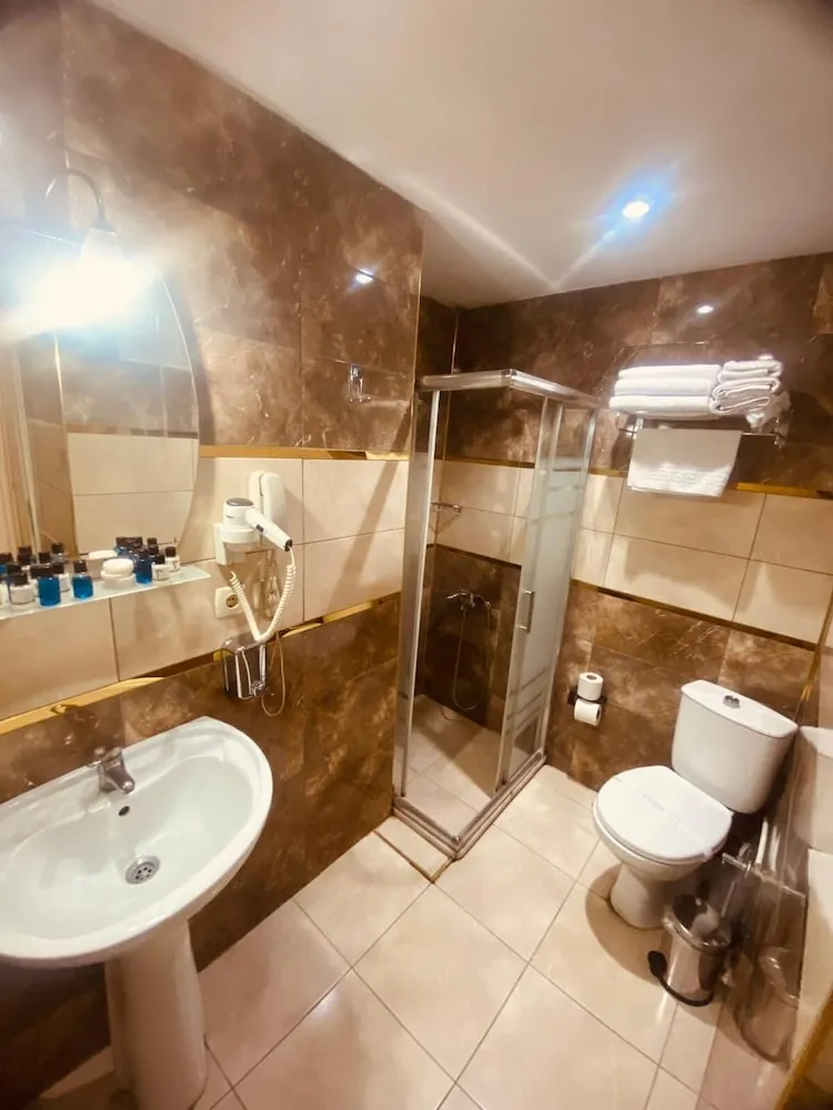 Standard Üç Kişilik Oda