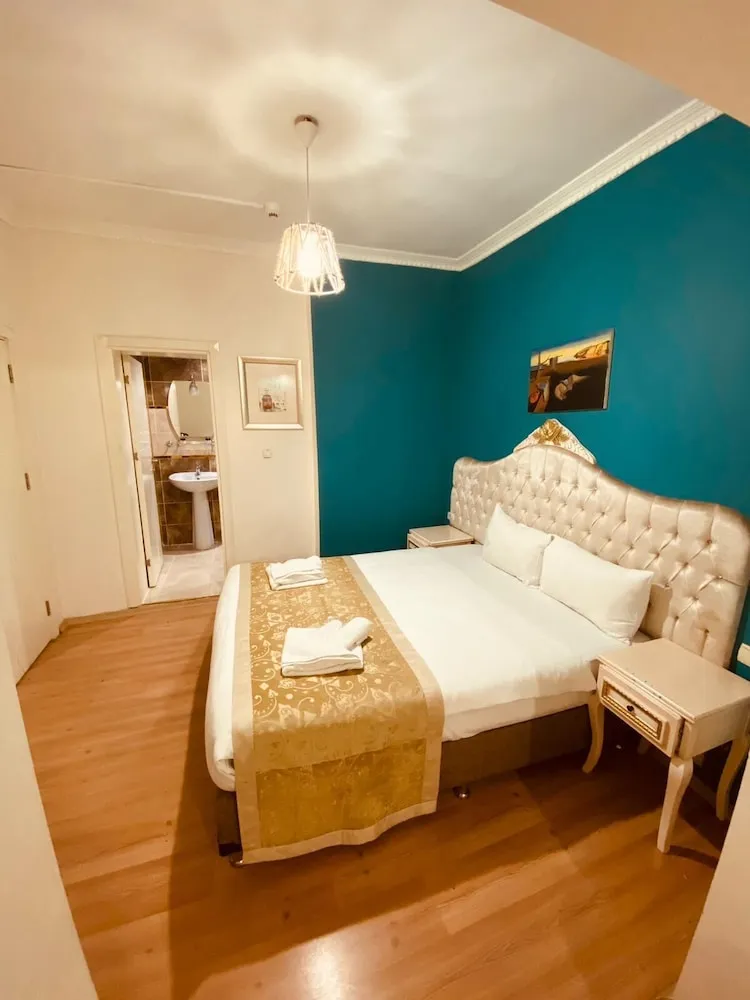 Standard Üç Kişilik Oda