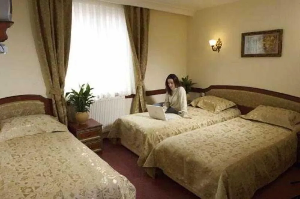 Family Dört Kişilik Oda