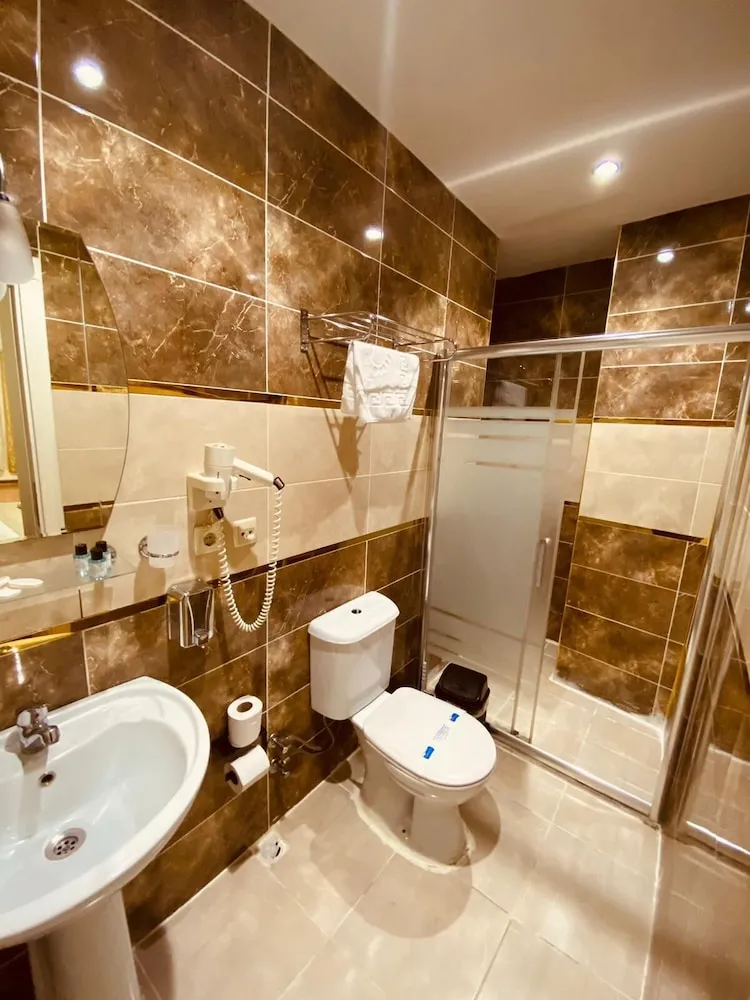 Family Dört Kişilik Oda