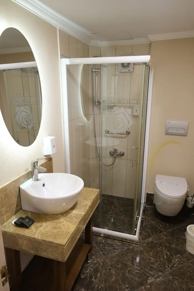 Standard Üç Kişilik Oda, 3 Tek Kişilik Yatak