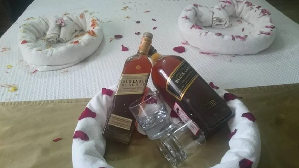 Basic Tek Büyük Yataklı Oda, Kısmi Deniz Manzaralı