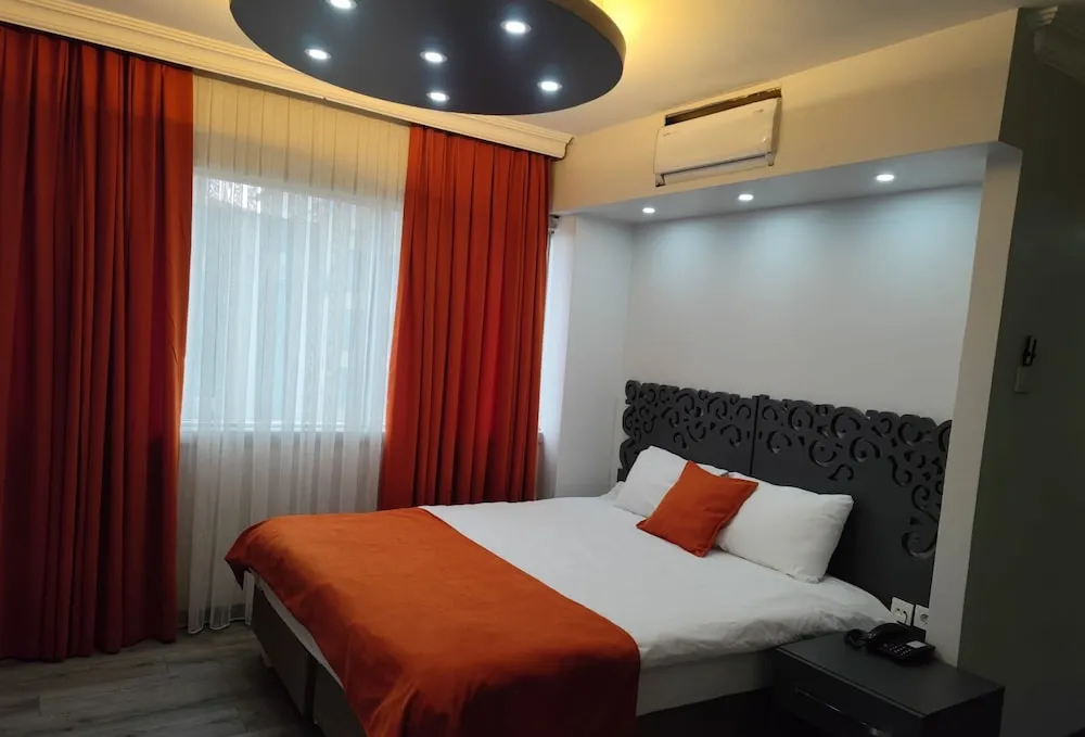 Standard Oda, Şehir Manzaralı