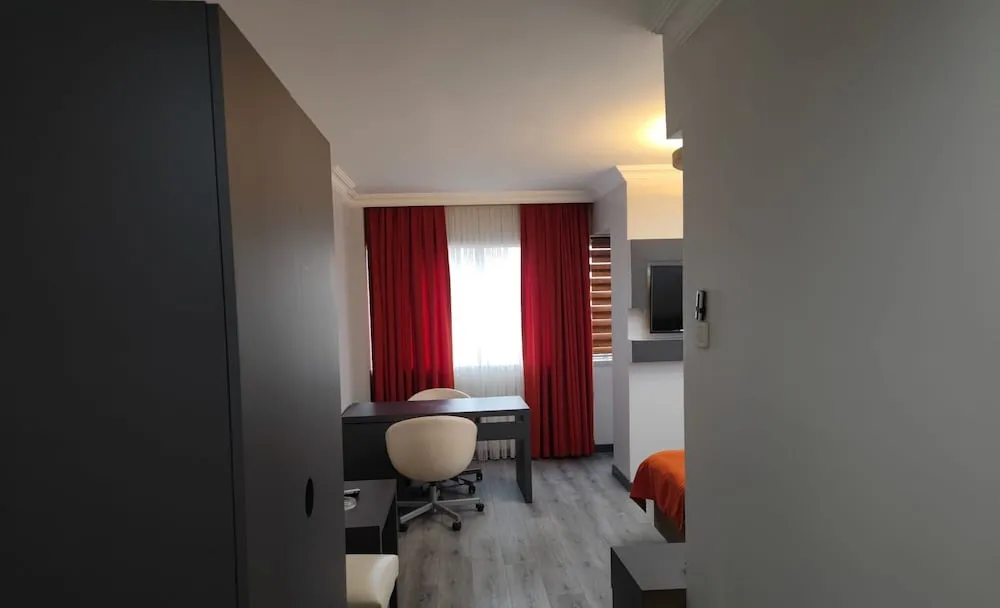 Superior Oda, Şehir Manzaralı