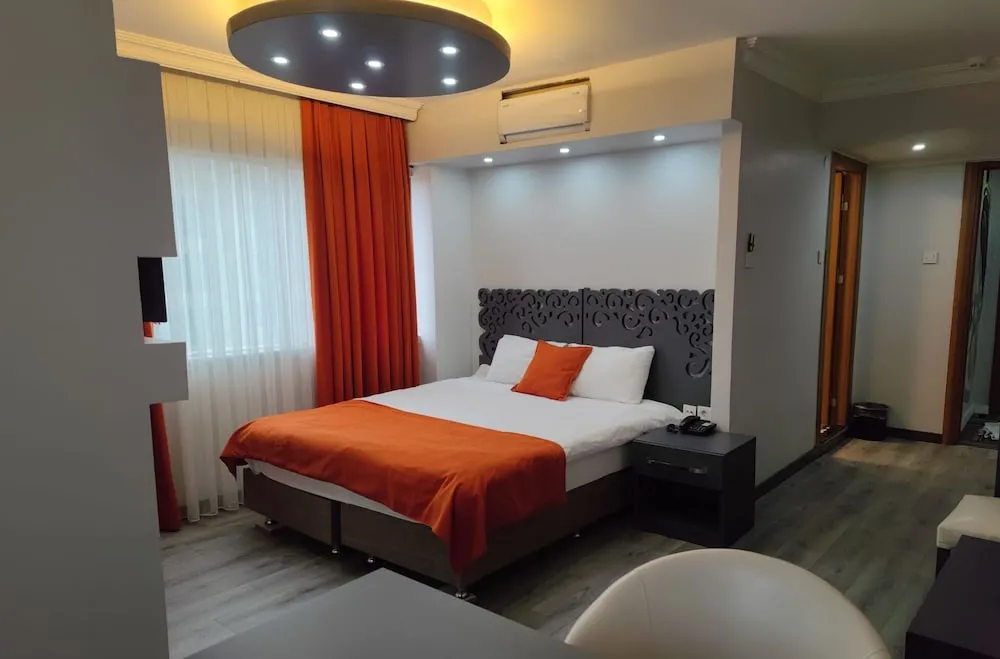 Superior Oda, Şehir Manzaralı