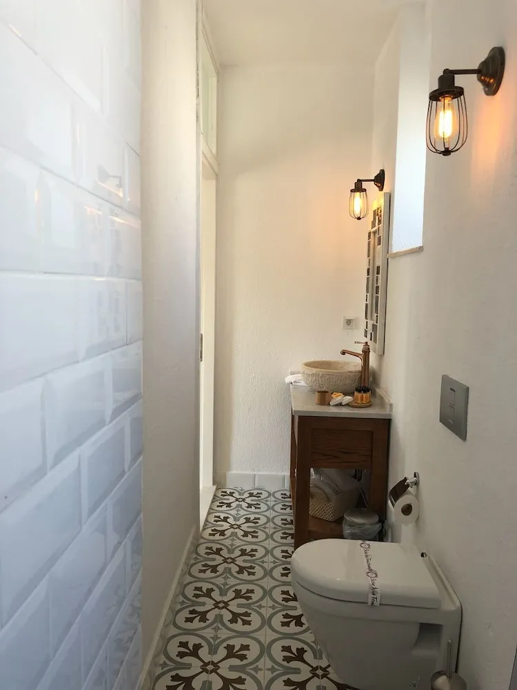 Superior Tek Büyük Yataklı Oda, 1 Büyük (Queen) Boy Yatak, Balkon, Havuz Manzaralı