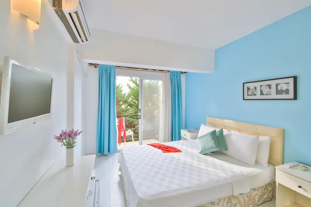 Tek Büyük veya İki Ayrı Yataklı Oda