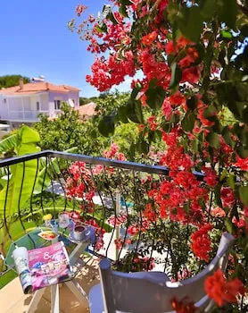 Kiraz Otel