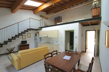 Poggio all'Agnello – Sport & Active Holidays