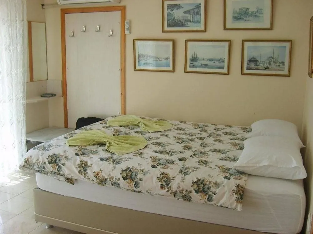 Standard Tek Büyük Yataklı Oda