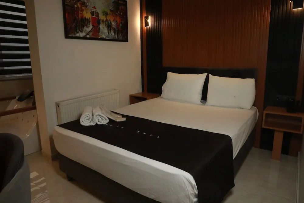 Deluxe Tek Büyük Yataklı Oda, Küvet