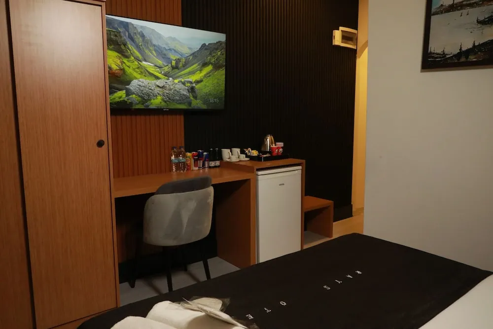 Deluxe Tek Büyük veya İki Ayrı Yataklı Oda