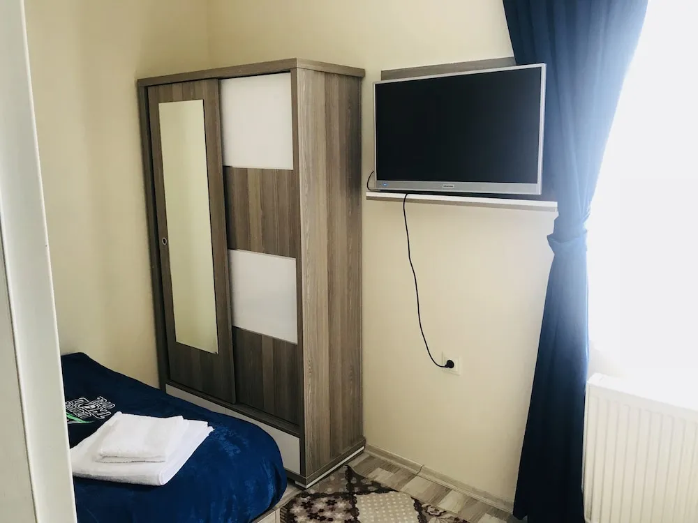 Tek Büyük Yataklı Oda