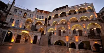 Dedeli Konak