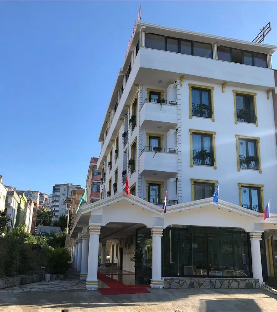 Konaklama yerinin ön cephesi