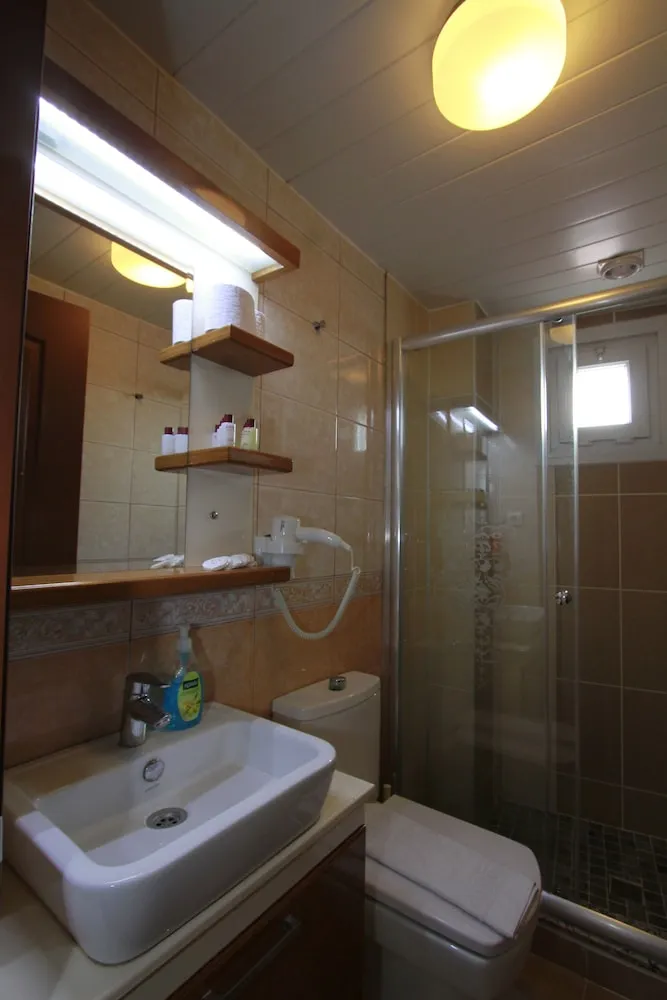 Standard Üç Kişilik Oda